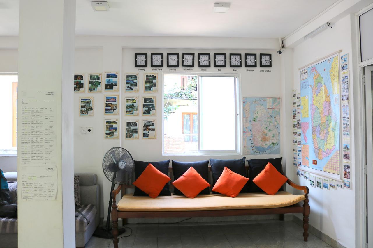 Kandy Backpackers Hostel Экстерьер фото